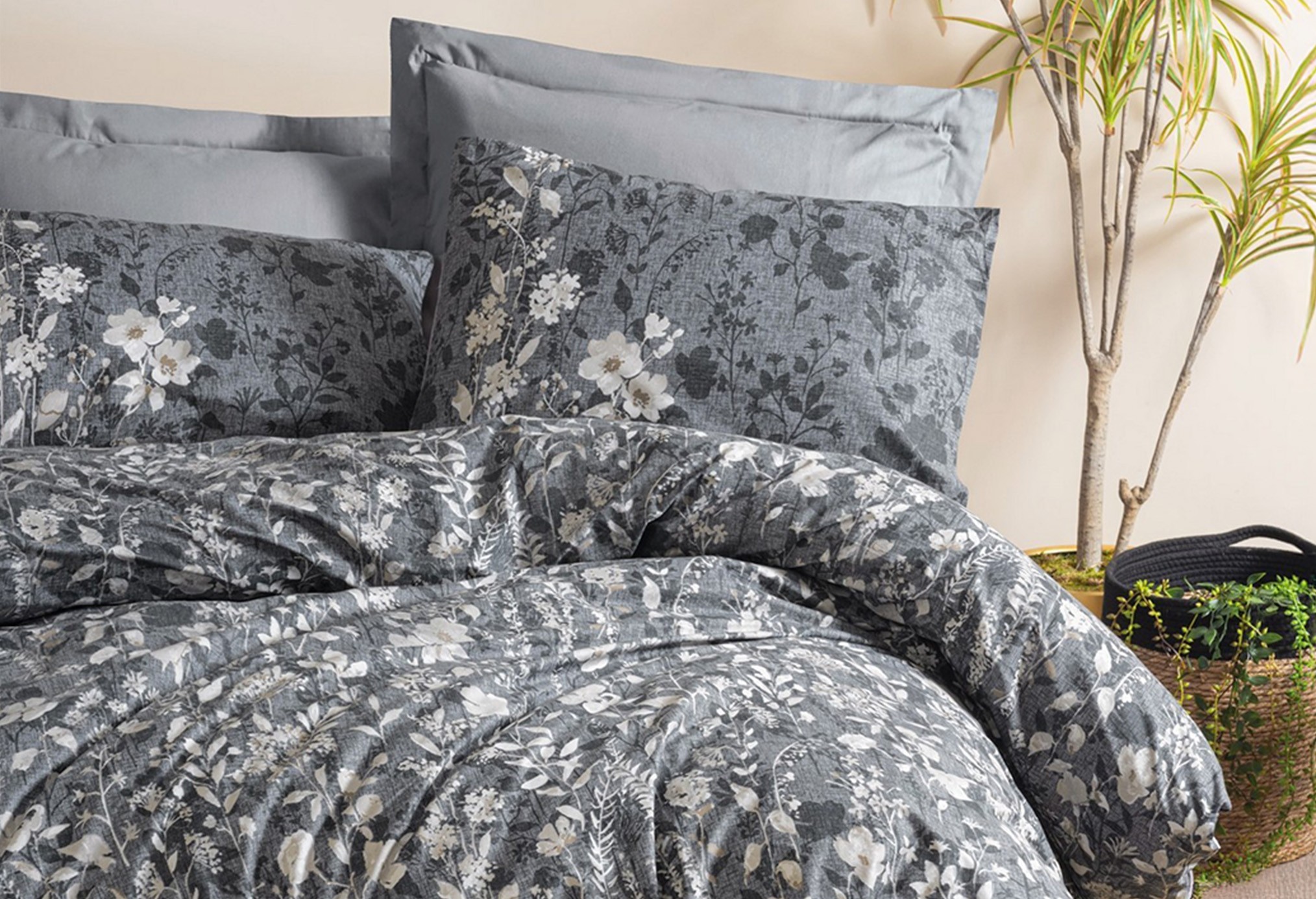 ELIZABED en vente flash sur SHOWROOMPRIVÉ