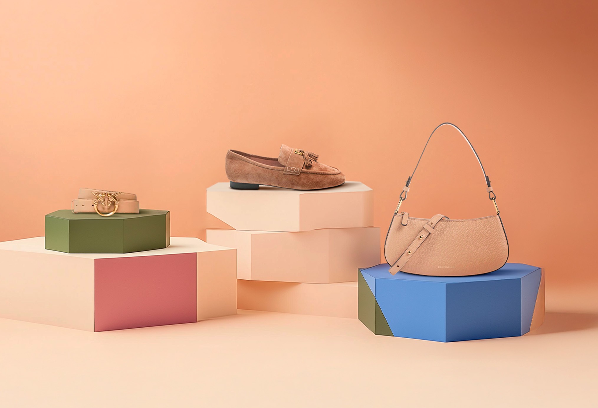 COCCINELLE pas cher sur SHOWROOMPRIVÉ