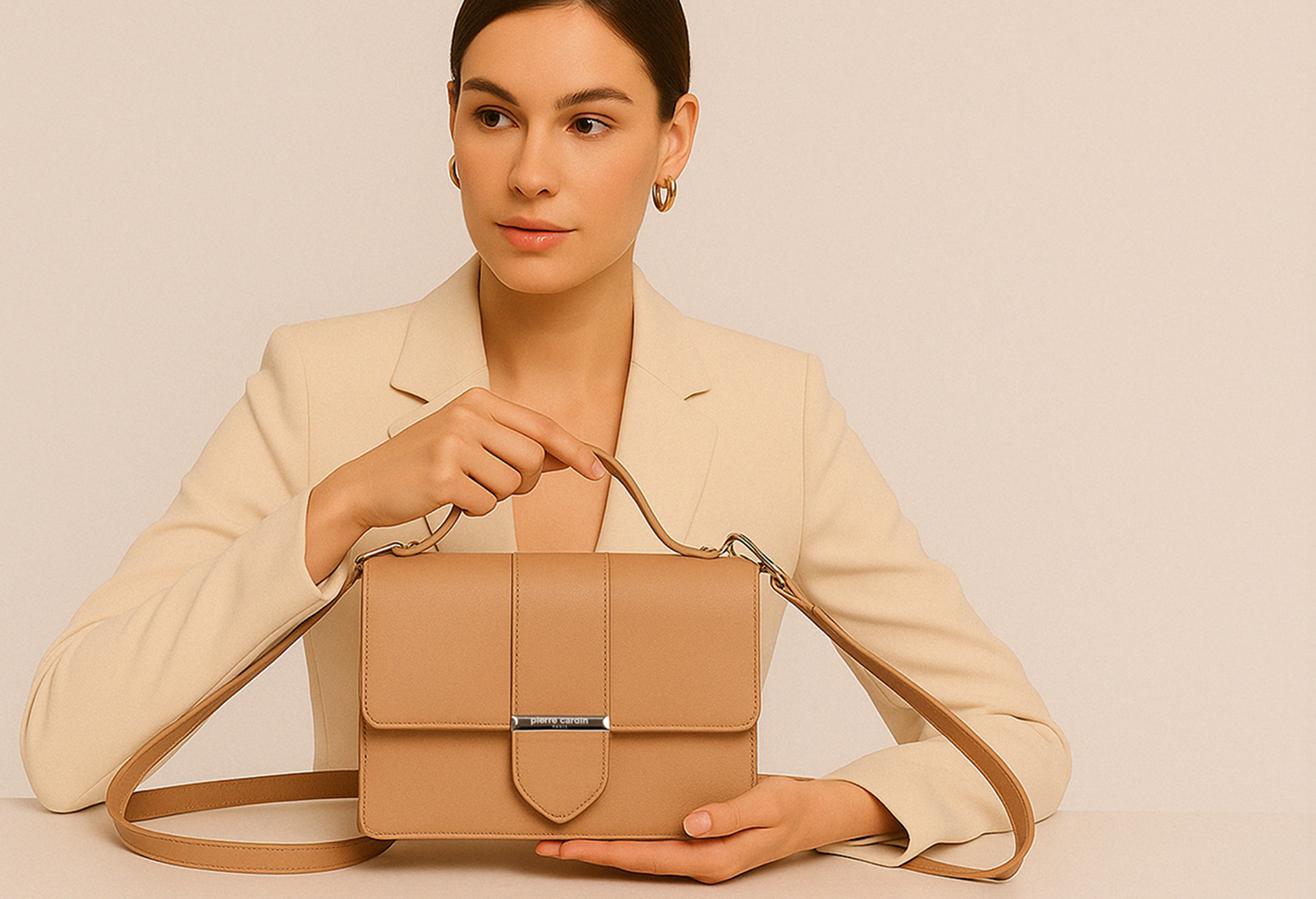 PIERRE CARDIN en vente privilège sur SHOWROOMPRIVÉ
