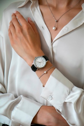 Coffret montre à quartz en plaqué ion, diamant et 2 bracelets en acier et en cuir