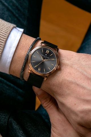Coffret montre à quartz en acier et bracelet en cuir