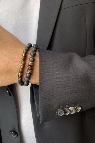 2 bracelets Œils-de-tigre et pierres de lave
