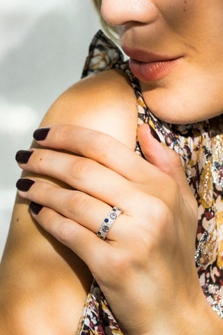 Bague Majunga - Or jaune, diamants, saphirs et topazes