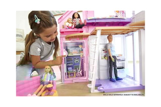 $Barbie - La maison à Malibu