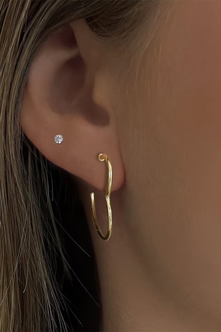 $Boucles d'oreilles dorées à l'or fin jaune