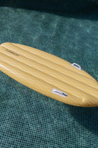 $Matelas de piscine gonflable - 58 x 151 x 25 cm - Jusqu'à 85 kg