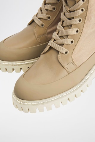 $Bottines en cuir Beige