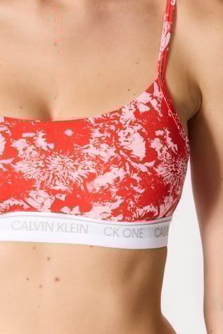 $Brassière Rouge