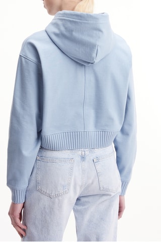 $Sweat court Ciel