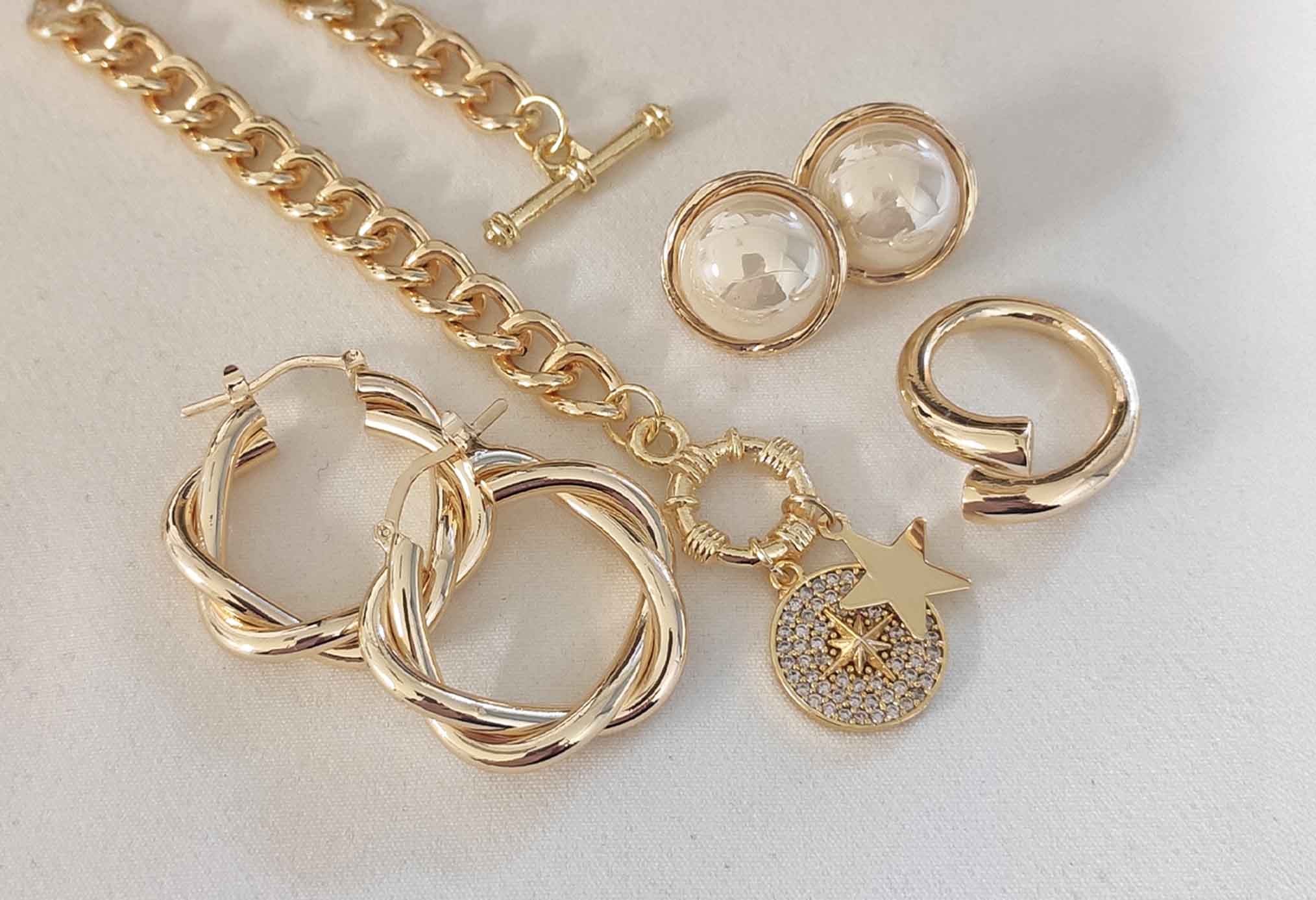 ATELIER MIU en soldes chez SHOWROOMPRIVÉ