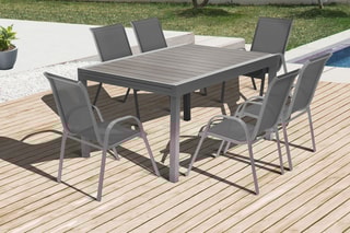 $6 chaises de jardin empilables - 