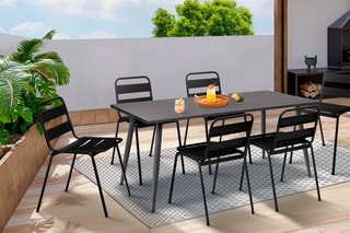 $6 chaises de jardin empilables - Noir