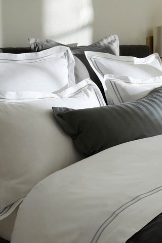 2 taies d'oreiller en satin de coton 80 fils/cm² Paris - Blanc et gris