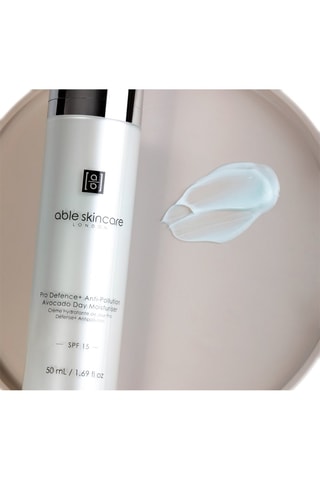 $Crème hydratante de Jour Pro Défense+ Antipollution SPF 15 - Peaux ternes et fatiguées - 50 ml