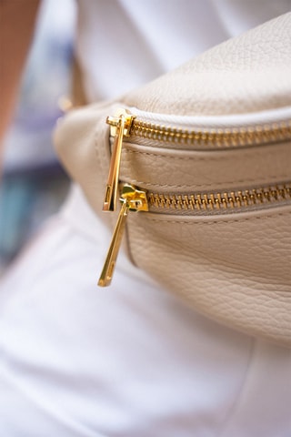 Sac banane en cuir Mouki - Beige