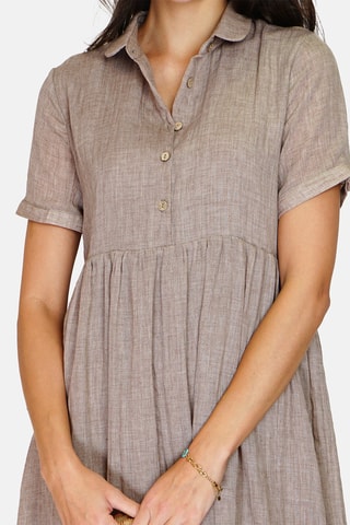 Robe longue en lin 
Beige