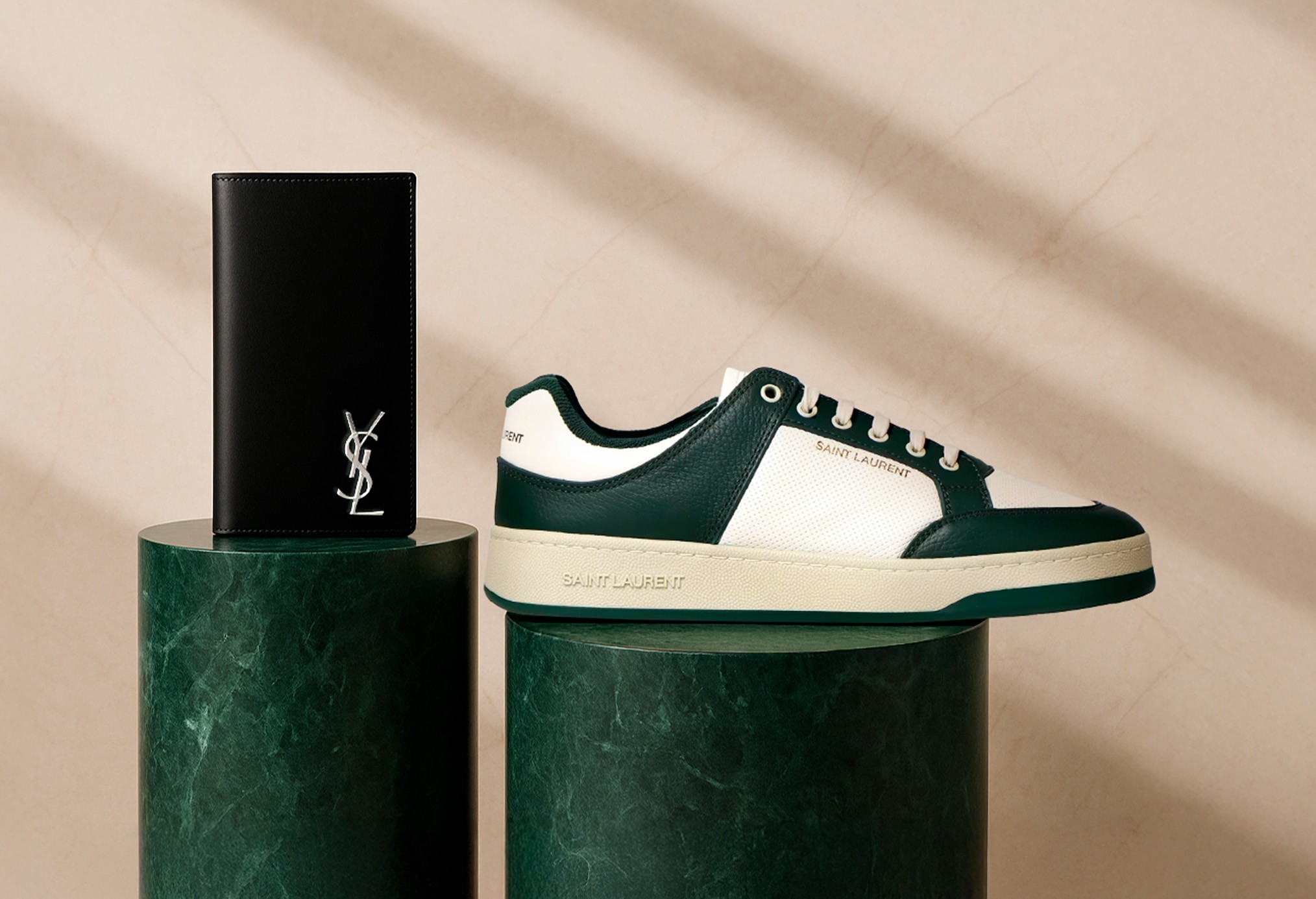 YVES SAINT LAURENT en vente privilège sur SHOWROOMPRIVÉ