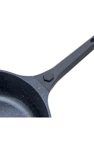 2 poêles Alizée - 24/28 cm