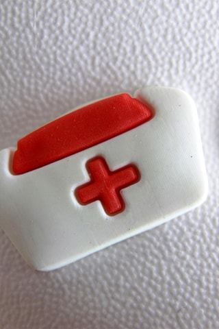 Pin’s Pin’zz - Blanc et rouge