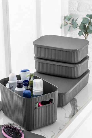 4 boîtes de maquillage - 18,5 et 26 cm