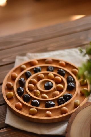 Assiette à apéritif en bambou 
22 cm