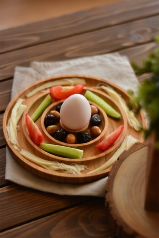 Assiette à apéritif en bambou 
22 cm