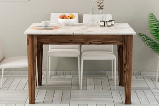 Table - 110 x 75 x 72 cm