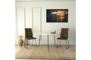 Table - 90 x 90 x 75 cm