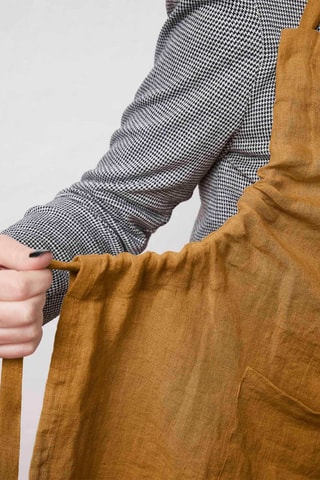 Tablier en lin Caramel