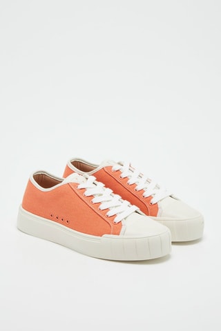 Baskets  
Orange