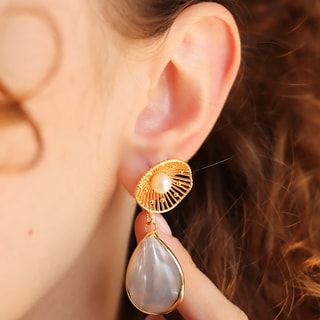 Boucles d'oreilles - Laiton plaqué or & perle