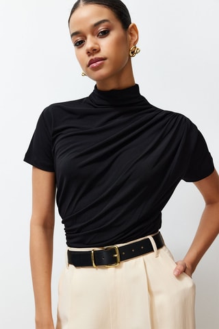 Top - 
Noir