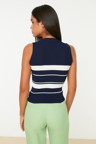 Top  - Bleu marine