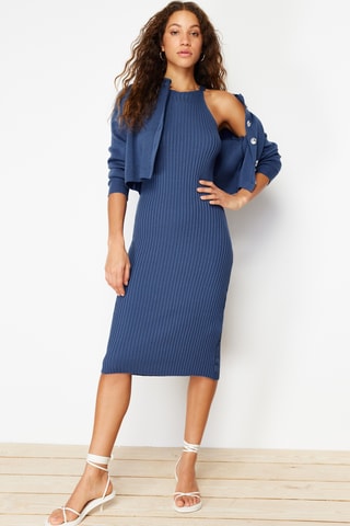Vestido justo e casaco de malha - Azul