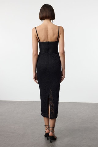 Vestido midi regular - Preto