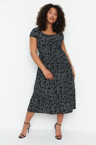Vestido Plus Size Preto