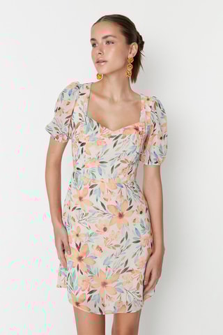 Vestido trapézio Cru e salmão