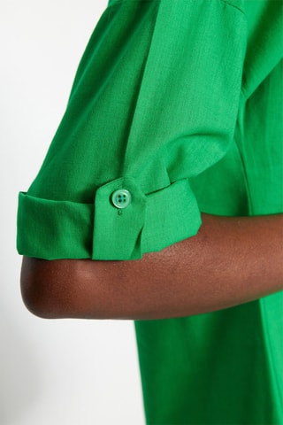 Vestido direito Verde