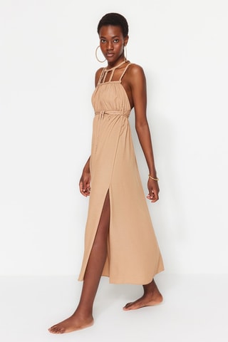 Vestido comprido Bege