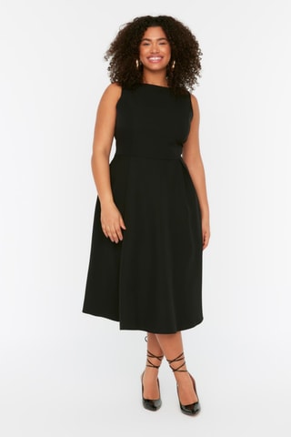 Vestido Plus Size Preto