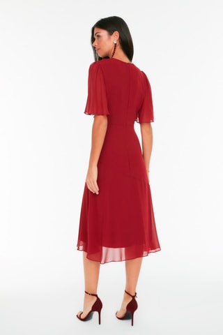 Vestido direito Bordô