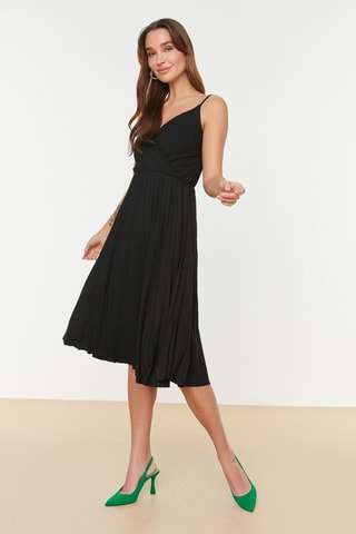 Vestido com folhos Preto