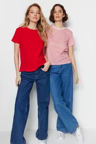 2 T-shirts Rouge et blanc