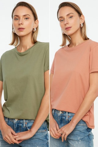 2 t-shirts - 
Vert et saumon