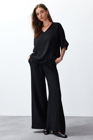 Blusa e calças - Preto