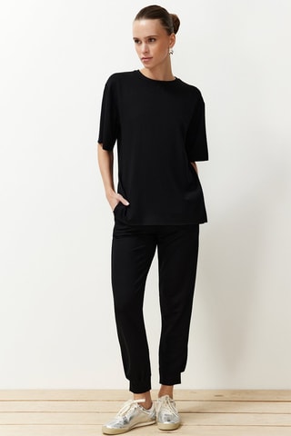 T-shirt e calças de treino - Preto