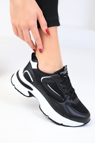 Sapatilhas com plataforma - Preto
