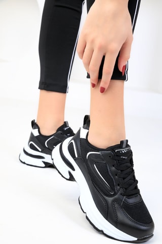 Sapatilhas com plataforma - Preto