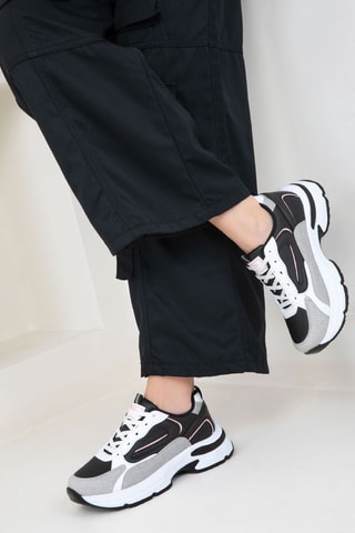 Sapatilhas com plataforma - Preto