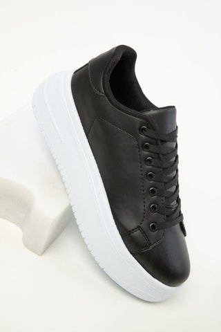 Sapatilhas com plataforma - Preto
